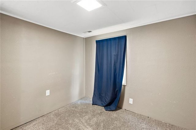 2015 S Ash Avenue, Independence, MO 64052