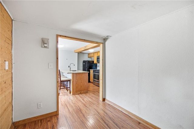 2015 S Ash Avenue, Independence, MO 64052