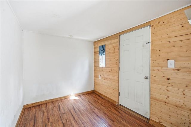 2015 S Ash Avenue, Independence, MO 64052
