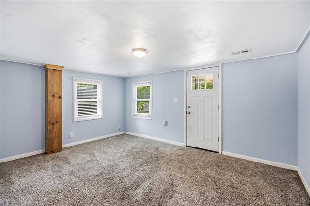2015 S Ash Avenue, Independence, MO 64052