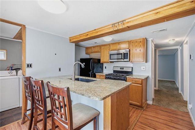 2015 S Ash Avenue, Independence, MO 64052