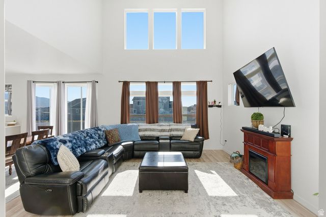 732 E STONEBRIAR DR, Eagle Mountain, UT 84005