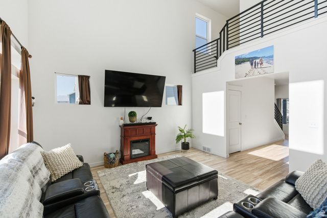 732 E STONEBRIAR DR, Eagle Mountain, UT 84005