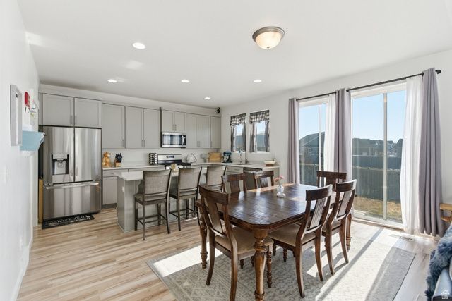 732 E STONEBRIAR DR, Eagle Mountain, UT 84005