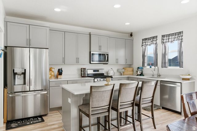 732 E STONEBRIAR DR, Eagle Mountain, UT 84005