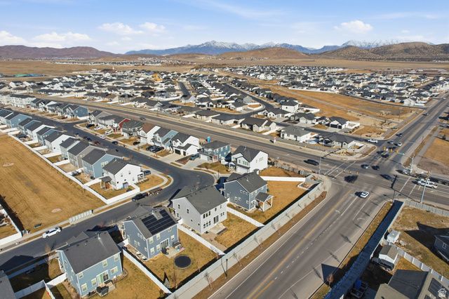 732 E STONEBRIAR DR, Eagle Mountain, UT 84005