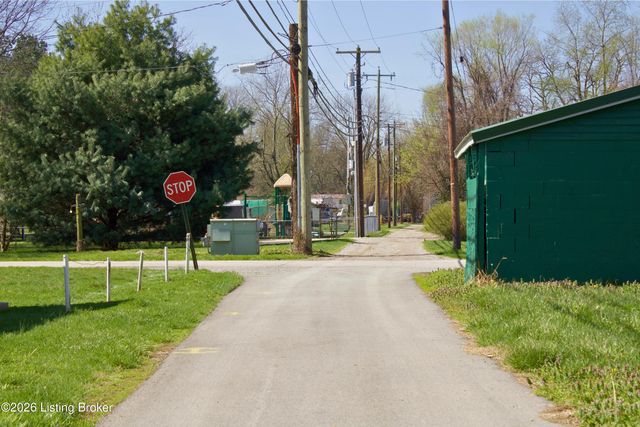 505 Union St, Ghent, KY 41045