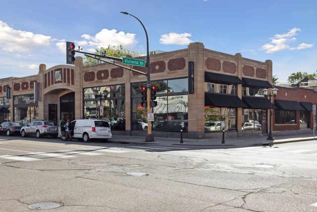 885 Linwood Avenue, Saint Paul, MN 55105