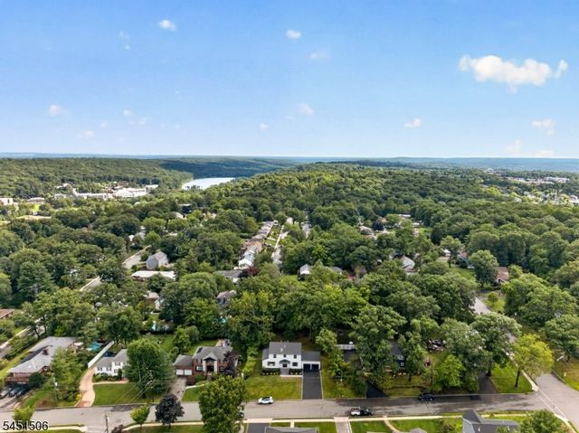 12 Weber Rd, West Orange Twp., NJ 07052