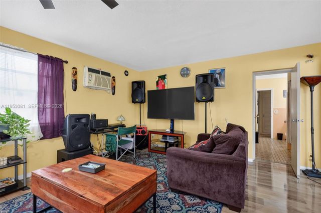 6861 SW 1st Court, Pembroke Pines, FL 33023