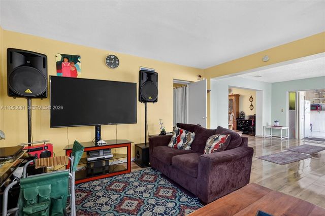 6861 SW 1st Court, Pembroke Pines, FL 33023