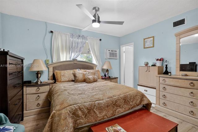 6861 SW 1st Court, Pembroke Pines, FL 33023