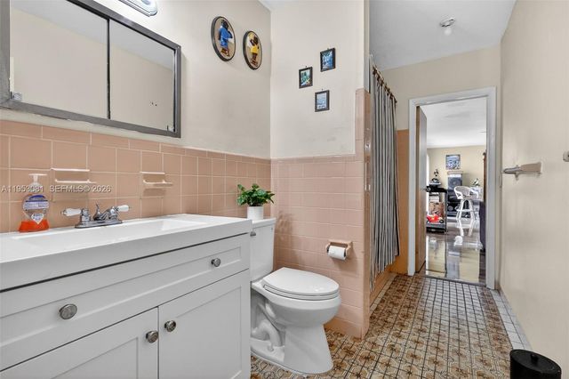 6861 SW 1st Court, Pembroke Pines, FL 33023