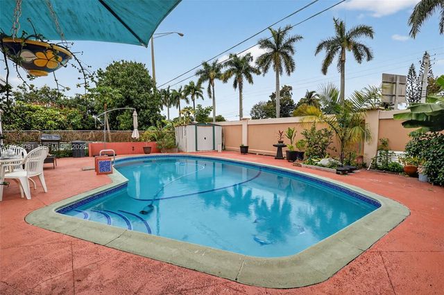 6861 SW 1st Court, Pembroke Pines, FL 33023