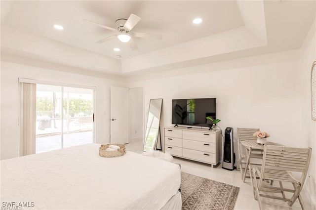 96 Wickliffe DR, Naples, FL 34110