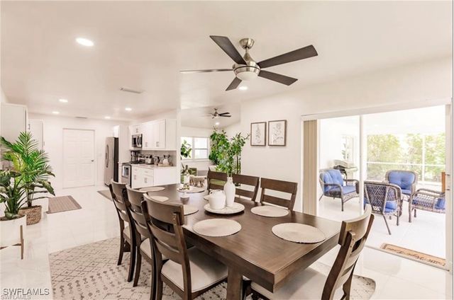 96 Wickliffe DR, Naples, FL 34110