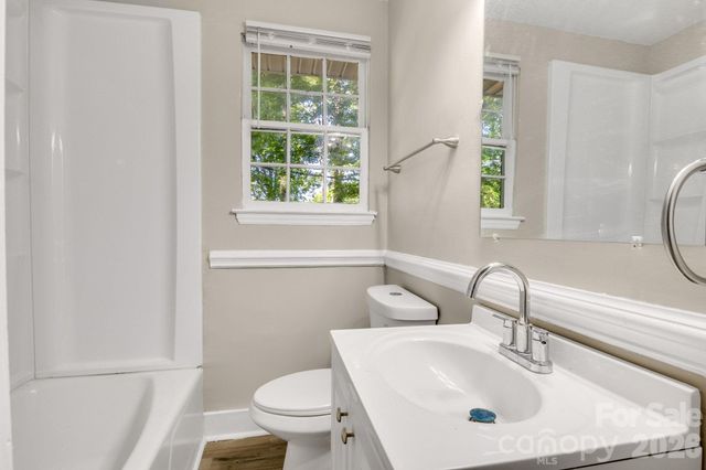 3637 Glenville Avenue, Charlotte, NC 28215