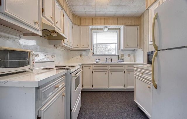 118 4th Street, Dickinson, TX 77539