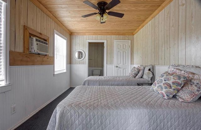 118 4th Street, Dickinson, TX 77539