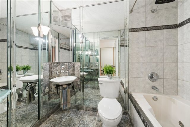 440 N MCCLURG Court 512, Chicago, IL 60611