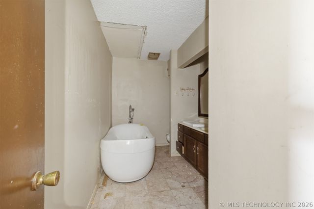 15200 N 113th East Avenue, Collinsville, OK 74021
