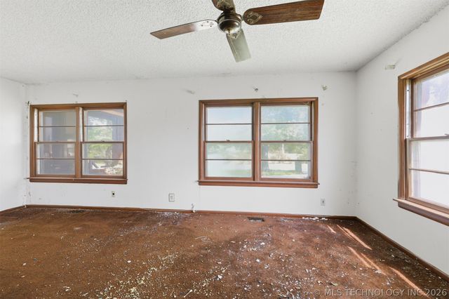 15200 N 113th East Avenue, Collinsville, OK 74021
