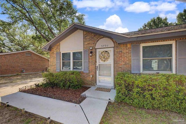 5706 Ventura Ln, Pensacola, FL 32526