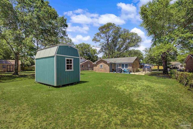 5706 Ventura Ln, Pensacola, FL 32526