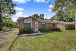 5706 Ventura Ln, Pensacola, FL 32526