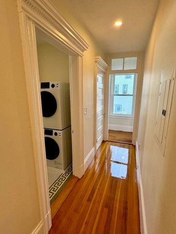 20 Peirce Rd 2, Lynn, MA 01902