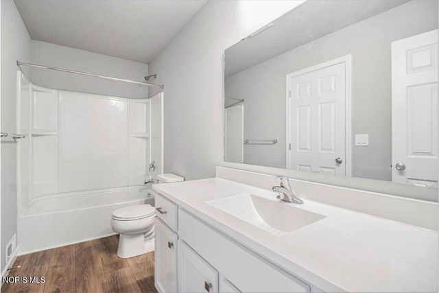 323 Crabtree Lane, Delta, OH 43515