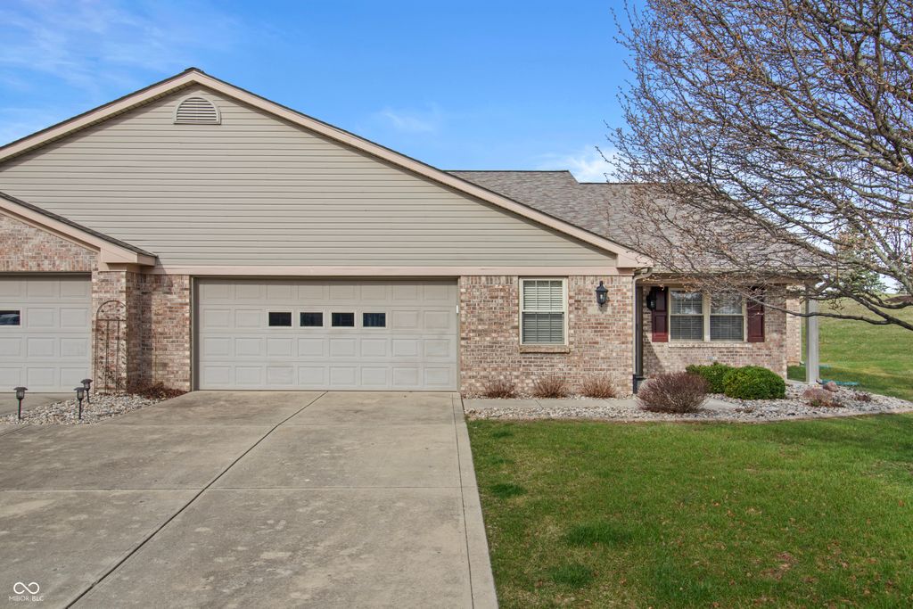 88 W Wind Chime Circle, Greenwood, IN 46143