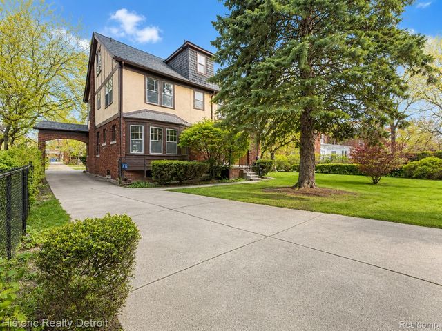 505 Fiske Drive, Detroit, MI 48214