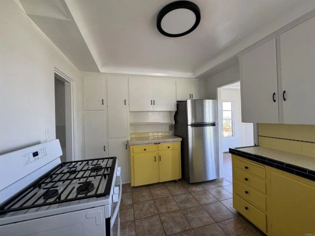 4452 Orchard Avenue, San Diego, CA 92107