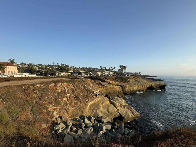 4452 Orchard Avenue, San Diego, CA 92107