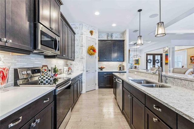 7071 TAMWORTH PARKWAY, Sarasota, FL 34241