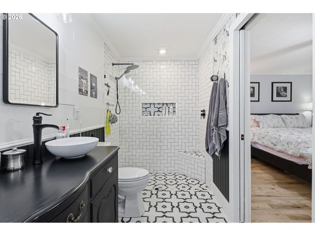 2695 DILLOW Dr, West Linn, OR 97068