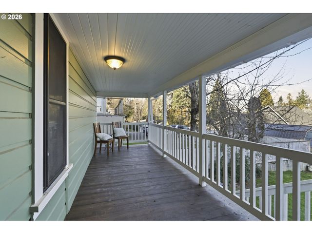 2695 DILLOW Dr, West Linn, OR 97068