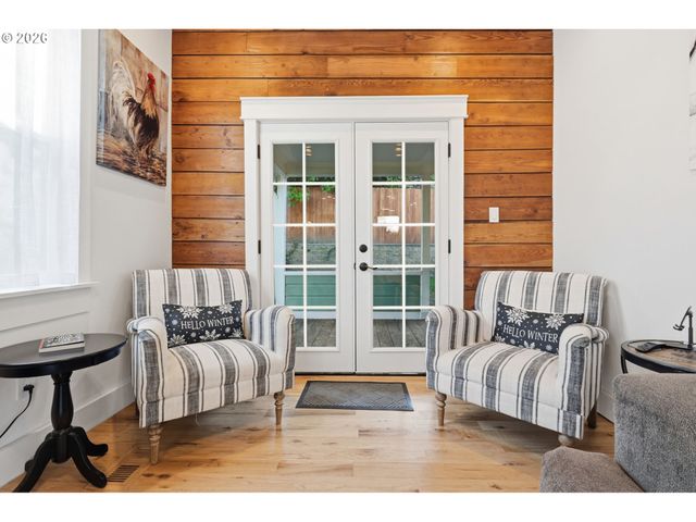 2695 DILLOW Dr, West Linn, OR 97068