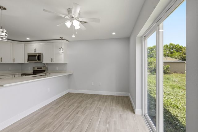 2955 Dunbar Street Unit B, Fort Myers, FL 33916