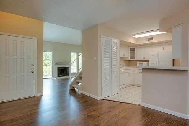10811 Richmond Avenue 19, Houston, TX 77042