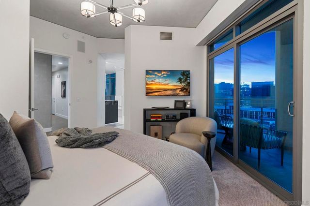 801 Ash St 801, San Diego, CA 92101