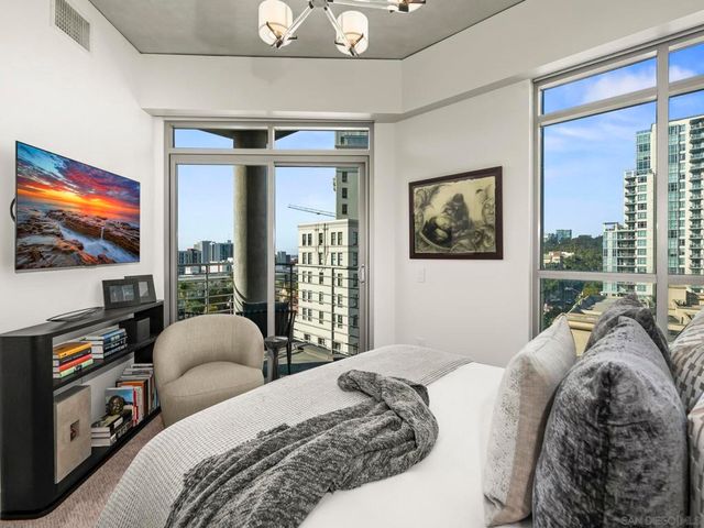 801 Ash St 801, San Diego, CA 92101