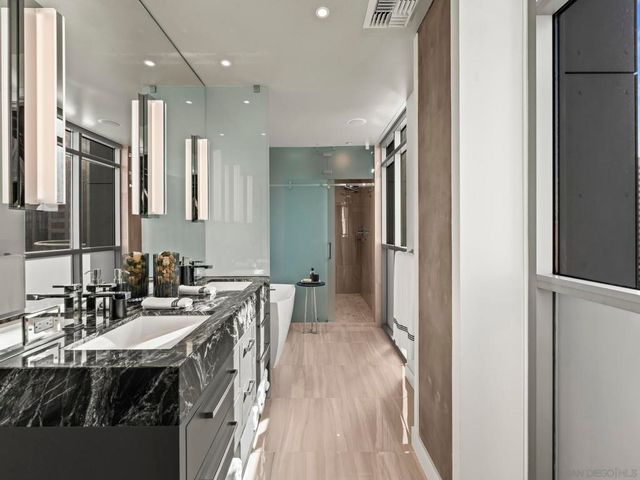 801 Ash St 801, San Diego, CA 92101