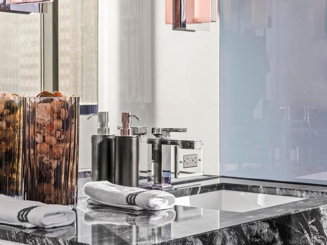 801 Ash St 801, San Diego, CA 92101