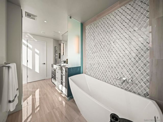 801 Ash St 801, San Diego, CA 92101