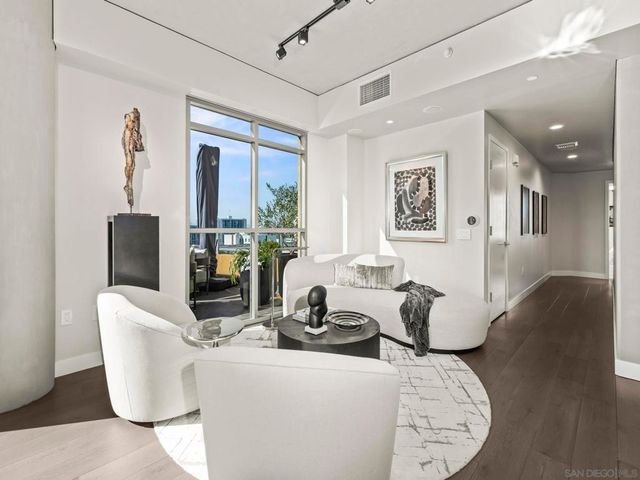 801 Ash St 801, San Diego, CA 92101