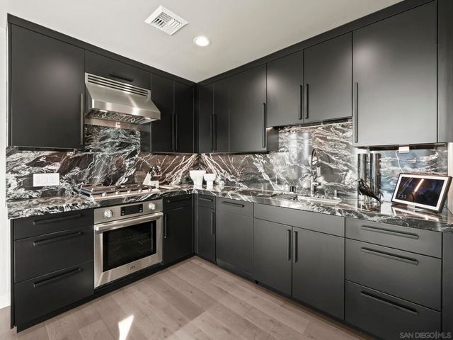 801 Ash St 801, San Diego, CA 92101