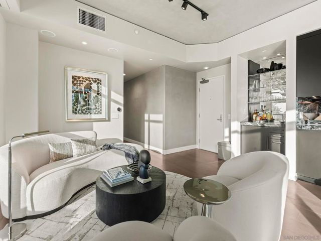 801 Ash St 801, San Diego, CA 92101