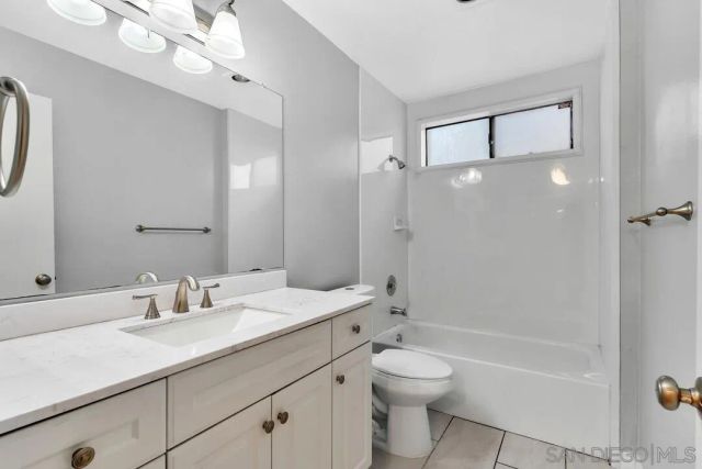 450 W Vermont Ave 105, Escondido, CA 92025